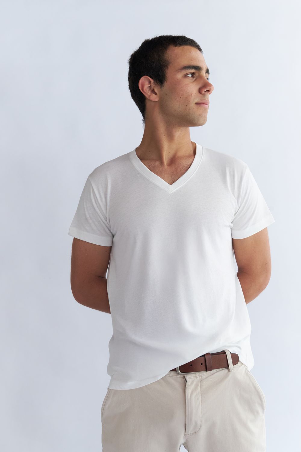 Camiseta White Cotton Cuello V (9968029827256)